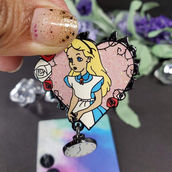 Alice Wonderland Lapel Pin Heart Dangling Clock Brooch Badge Accessories Jewelry - Picture 2 of 6